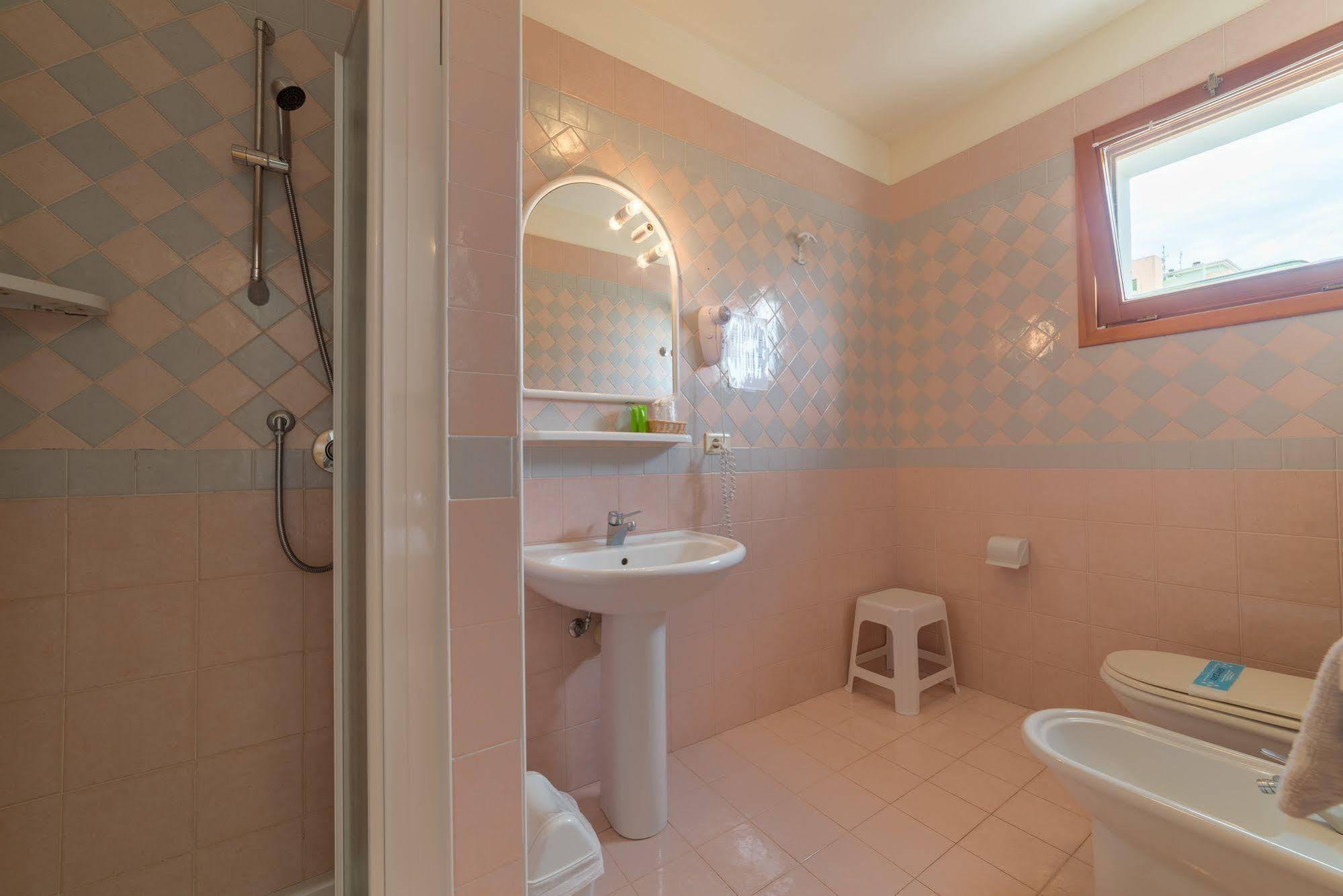 Hotel Airone (Adults Only) Bibione Exterior photo